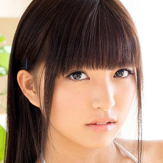 根尾あかり