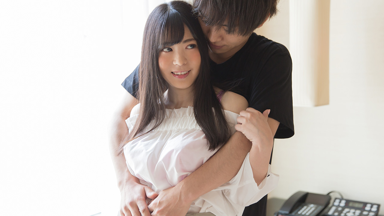 ほんとはHな巨乳娘のハミカニSEX/Koko