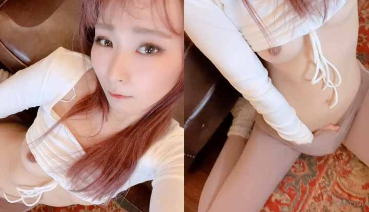 แม่บ้านถลกเสื้อโชว์นม แถมมเขี่ยหีโชว์