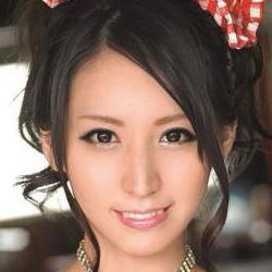 板野有紀