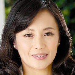平岡里枝子