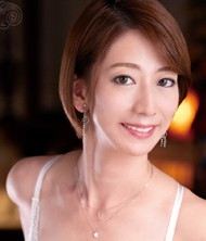 岡村麻友子