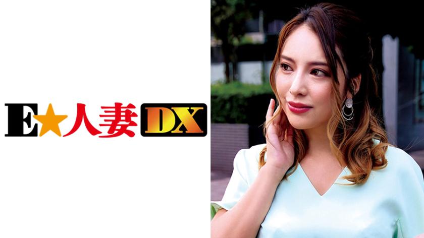 タワマン住まいで何でも持ってそうなのに心の隙間の寂しさが匂ってくる日焼け跡がいやらしいパイパン奥さま