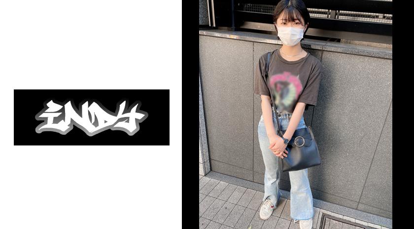 Chuyên ngành âm nhạc. Một cô gái xinh đẹp tóc ngắn rất hiếm có ngoại hình không giống một cô gái P-active...