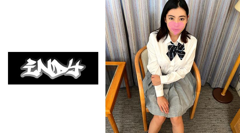 Unauthorized streaming of pillow business with a rookie half-Japanese model hoping to become an underground celebrity