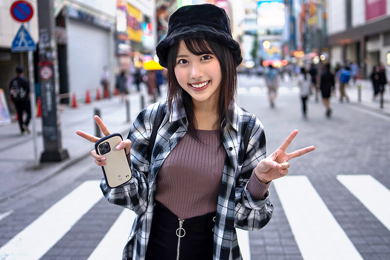 amateur college student [limited] luna-chan, 21 years old, akiba's popular maid and secret date on a holiday! super cute, but she'll reply with an ok immediately if you dm her, and she'll give you a massive creampie!