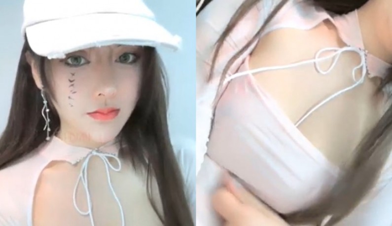 เน็ตบิวตี้สายสปอร์ตกำลังคุยกับพี่น้องทางออนไลน์ ~ แกล้งทำเป็นครั้งคราว!