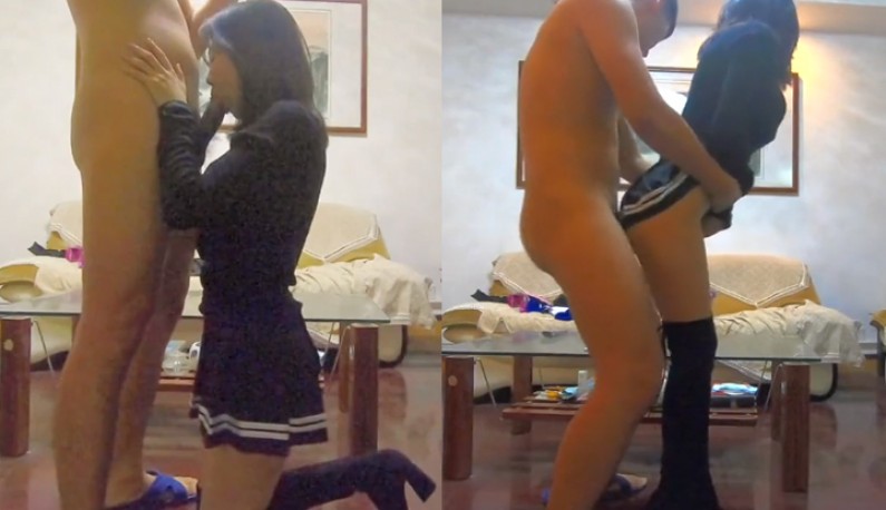 นักเรียนสาวฝึกงานสวมถุงเท้ายาวเซ็กซี่้เกินห้ามใจ เลยโดนหัวหน้าจับเย็ดในห้องรับแขกซะเลย