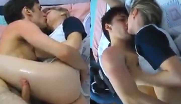 (ฝรั่ง) สาวเล่นเสียวกับแฟนหนุ่ม จูบแลกลิ้นอย่างเร่าร้อน เล้าโลมก่อนขึ้นเขียง