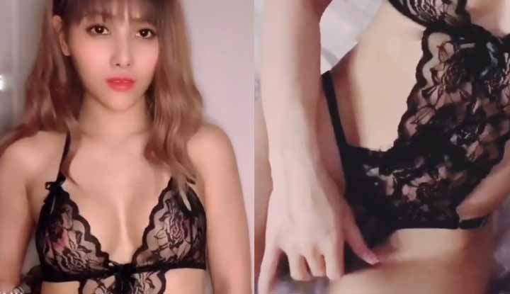 [Taiwan] SWAG juliebaby~ Your favorite Juliebaby shows her face + lace masturbation show is here, the areola is actually seen