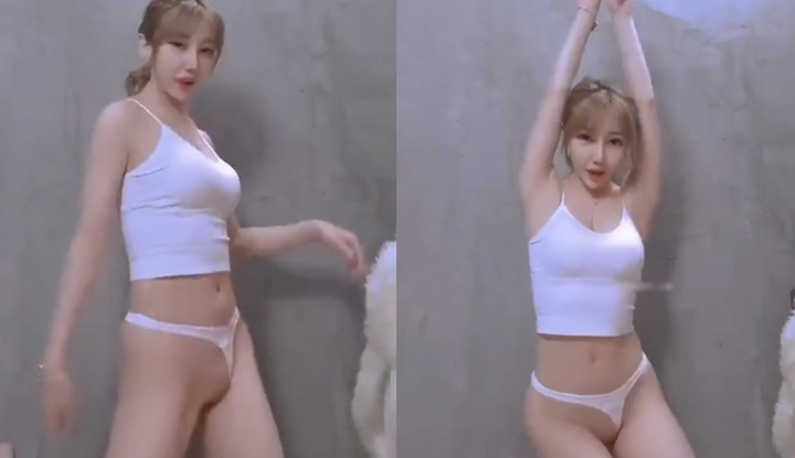 Buổi chụp ảnh riêng tư quy mô lớn của người nổi tiếng trên Internet về một người mẫu xinh đẹp ~ nhảy điệu nhảy nhếch nhác và lắc bộ ngực khủng