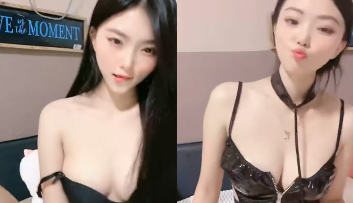 An attractive mature lady also has a cute side~ Do you prefer something savory or sweet?