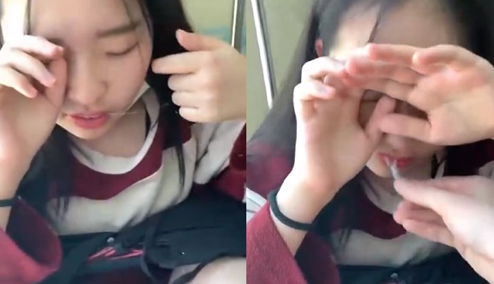 Gadis yang lemah lembut benar-benar memilukan, rupanya pertama kali mengalami ejakulasi di mulut, masih dalam keadaan terkejut.