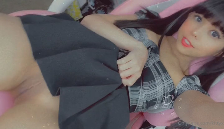 [Châu Á] Ôi chủ ga Asian kittyxkum thật ngại ngùng khi không mặc đồ lót!