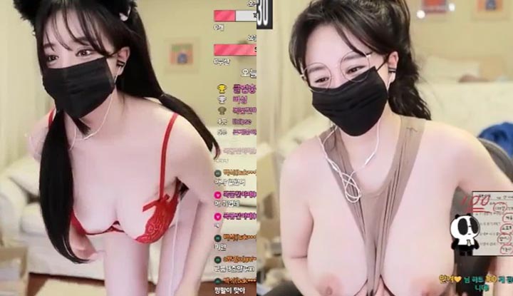 [Korean] Big-breasted live streamer is giving out benefits, reaching the goal and showing off two to celebrate.