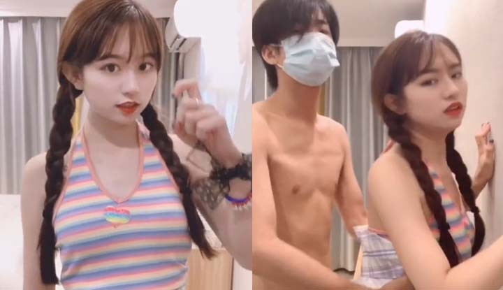 The innocent child cannot see the sky full of stars, take a close-up photo with your significant other.