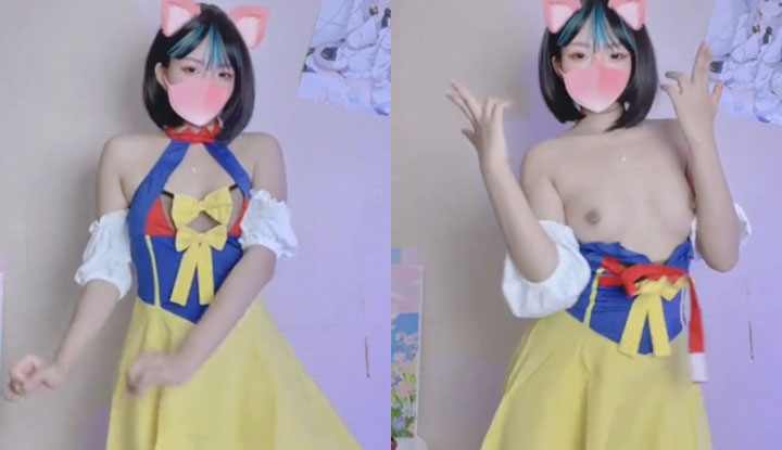 หลังจากเติบโตขึ้น นิทานเทพนิยายก็เปลี่ยนไป~ แม้แต่สโนว์ไวท์ก็เริ่มเต้น ถอดเสื้อผ้า และเสิร์ฟเครื่องดื่ม