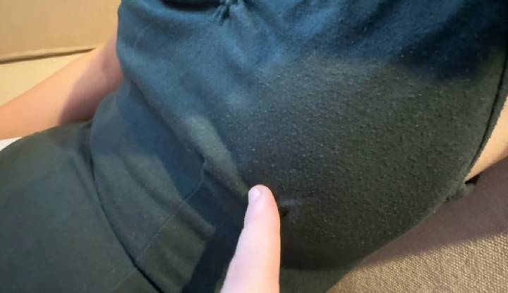 แฟนของฉันเหมือนนางฟ้า; ทุกส่วนของร่างกายเธอทำให้ฉันรู้สึกกระตือรือร้นทางเพศ