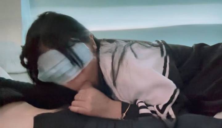 老師的雞巴好美味，想一直跟老師在一起