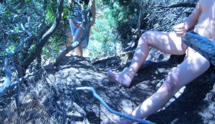 อเมริกา เปิดเผยนิดหน่อย, Gentlyperv ~ ลับๆ ช่วยตัวเองบนภูเขาและถูกนักท่องเที่ยวจับได้