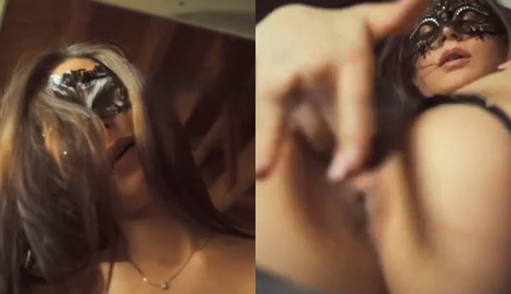 ทวีปยุโรป/อเมริกา สไตล์นิทรรศการ, Gentlyperv ~ กำลังลูบไล้รูทวารของฉันเพราะฉันอยากได้ควยใหญ่ของฉัน