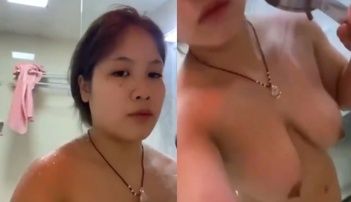 寂寞媽媽想要跟你一起洗澡