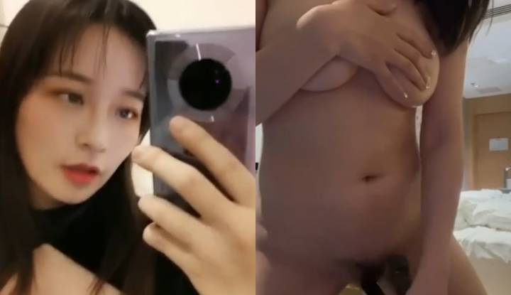 นักศึกษามหาวิทยาลัยซานตง หลี่เหม็ง ถูกพ่อเลี้ยงระยะยาวเลี้ยงดูฝึกจนเป็นทาสเซ็กส์ชั้นเลิศ - คลิปหลุดขุดหีช่วยตัวเองสุดมันส์ นมใหญ่ตัดกันกระตุ้นความเงี่ยนหยุดไมได้! 1