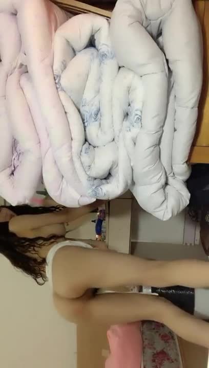 完美身材圆润大奶妹子漏奶漏逼秀 掰开逼逼极品美乳又大又圆很是诱人 很是诱惑喜欢不要错过