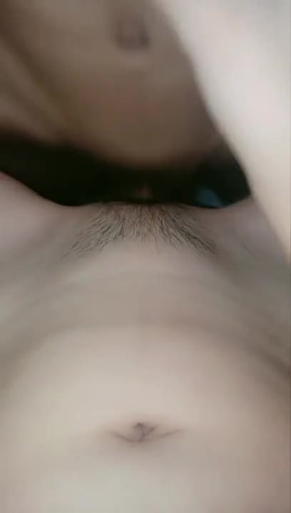 挺嫩大奶白皙妹子双人啪啪大秀 脱掉内裤手指拨弄嫩逼稀疏毛毛大力抽插 很是诱惑喜欢不要错过