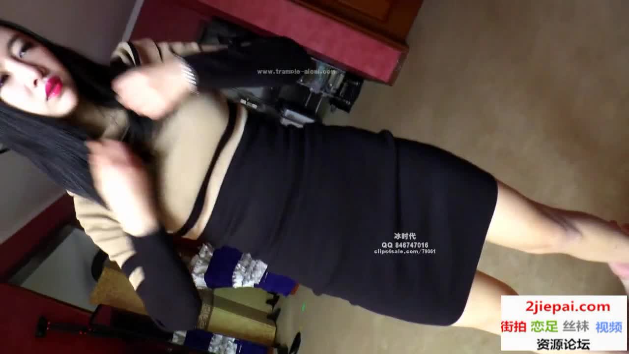 黑冰松岛女神强制耳光踩喉_黑冰跳踩脸虐奴