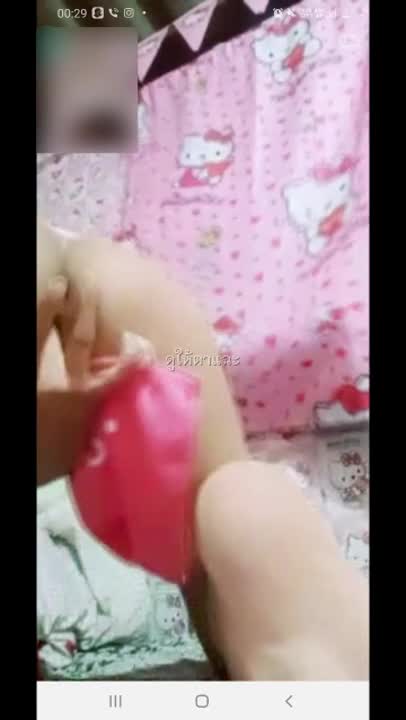 น้องต๋องเล่นขวดน้ำ