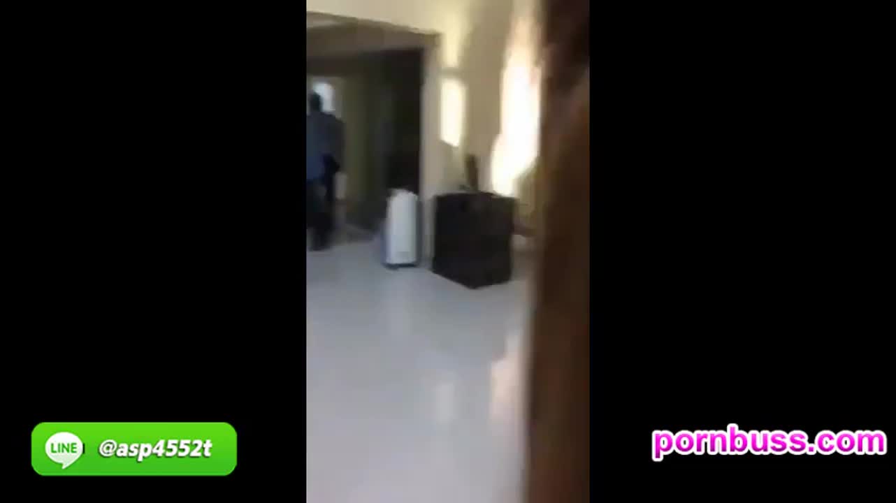 ใจกล้าจริงๆ เด็กชงเหล้าไทย จ้างมารินเหล้า แค่ 5000 บาท งานแต่งเพื่อน แก้ผ้ากลางงาน