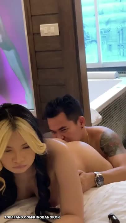 Ep1สาวน้อยร่านสวาท