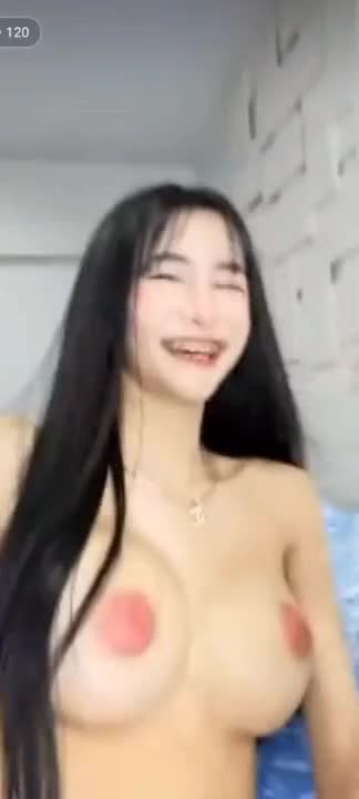 (ไลฟ์สด) น้องสะมายด์หยี๋ เน็ตไอดอล สาวสวยอายุ19ปี ~ โด้ยัดหมี เสียวจัดตัวเกร็งHeeกระตุก