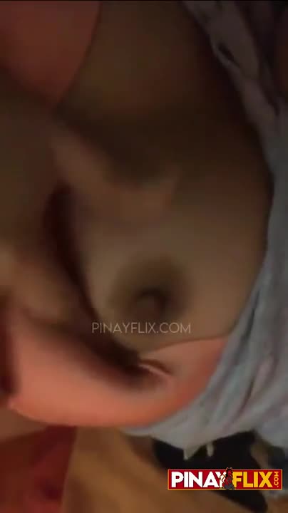 2 Chiks Nagsalitan Magkainan