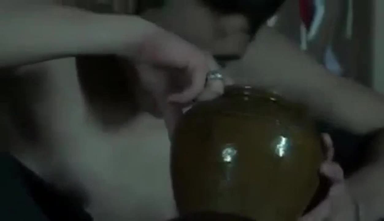 Thai R movie in the era of illegal CD xxx Ang Arom (2015) A young couple in a massage bath.