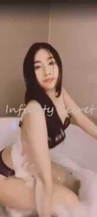 คลิปหลุด mlive น้อง กุ๊งกิ๊ง สาวเงี่ยนหีไลฟ์สด ลงอ่างโชว์