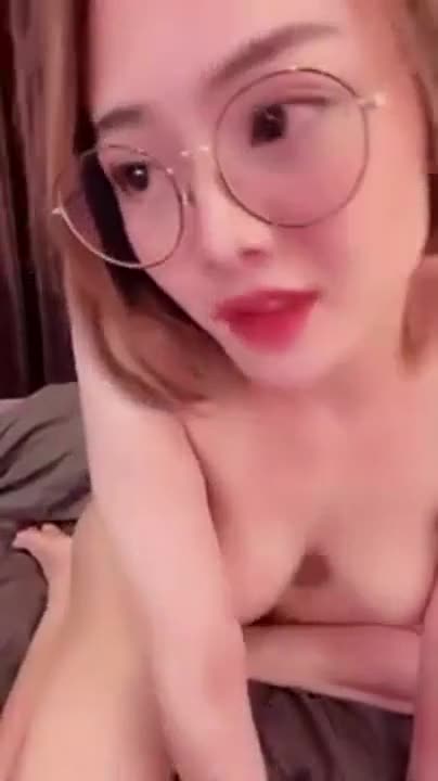 คลิปหลุด mlive น้อง ปัน สาวขี้งเงี่ยนไลฟ์สดโชว์เสียว