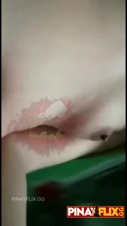 นี่เป็นวิธีเดียวที่เธอจะได้กลับไปหาพ่อเลี้ยงของเธอที่ต่างประเทศ