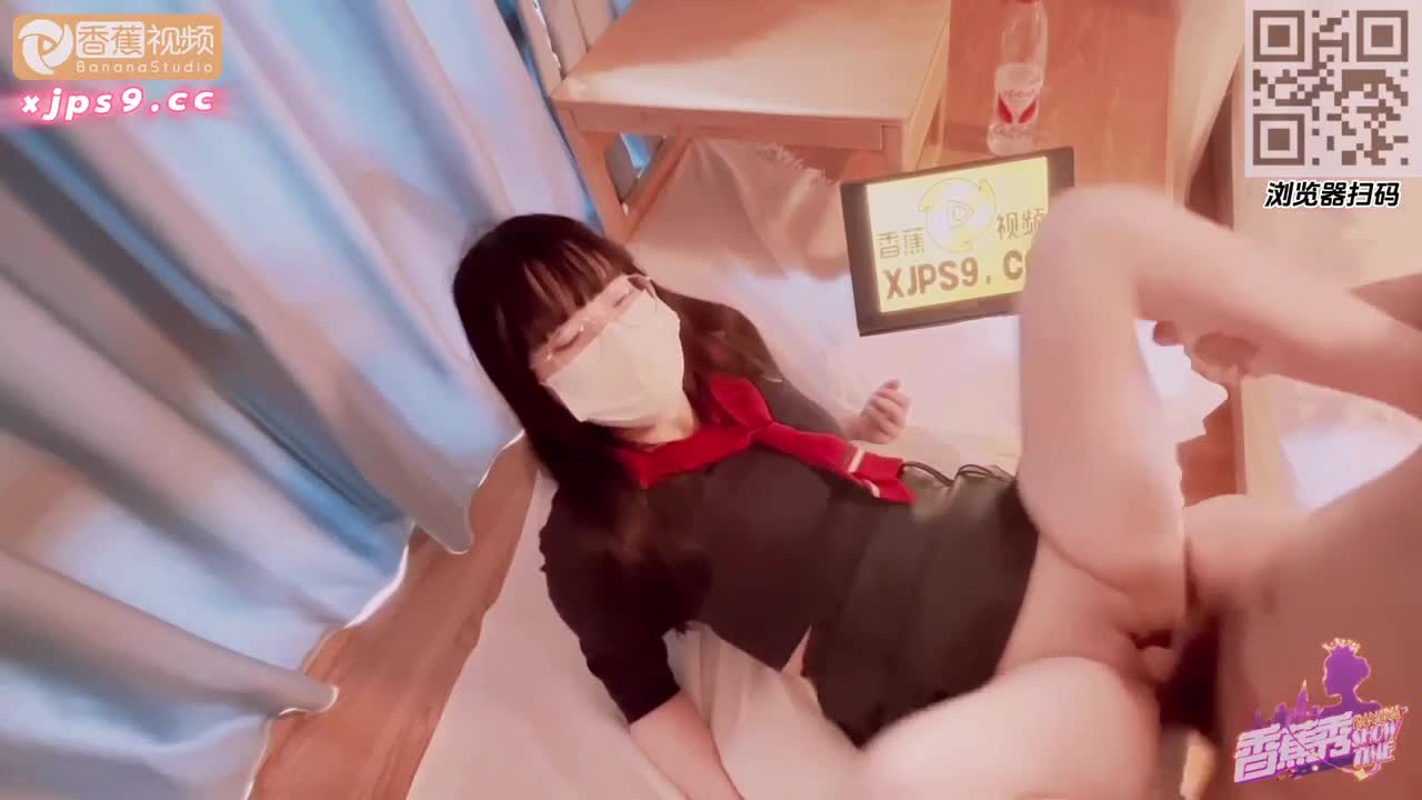 xjx275 chinese pornographic film. a fair-skinned, sweet-looking chinese girl, dressed in cosplay, teases and has sex with male idols. she first performs oral sex, then is vigorously penetrated. she inserts the male idol into her smooth, pink, and alluring vagina. she moans with pleasure. they, dressed in cosplay, engage in doggy style intercourse. she rides on top of the male idol, bouncing up and down gracefully. then she spreads her legs, sits down, and rocks up and down until the male idol ejaculates on her back. pornographic film, 18+ film, pornographic clips, leaked clips inwporn3.com