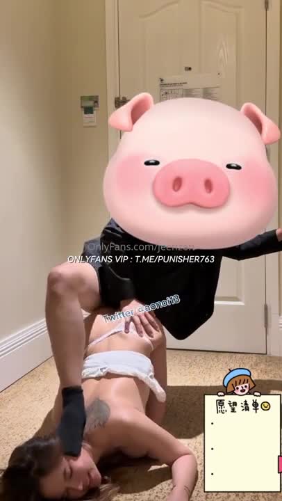 sister som was thoroughly disciplined the moment she entered. zhenzhen, a voluptuous and adorable girl, had booked a sexually voracious older man to satisfy her. she was burning with desire the moment she opened the door and invited him for a passionate sexual encounter. the video on onlyfans shows her first nipple sucking, then oral sex, followed by standing doggy-style intercourse—it was incredibly stimulating. she stepped on the older man's head, straddled him, and rocked up and down, twisting her body wildly. she was fucked on her side, then spread her legs and ejaculated inside. porn, 18+ movies, porn clips, leaked clips inwporn3.com