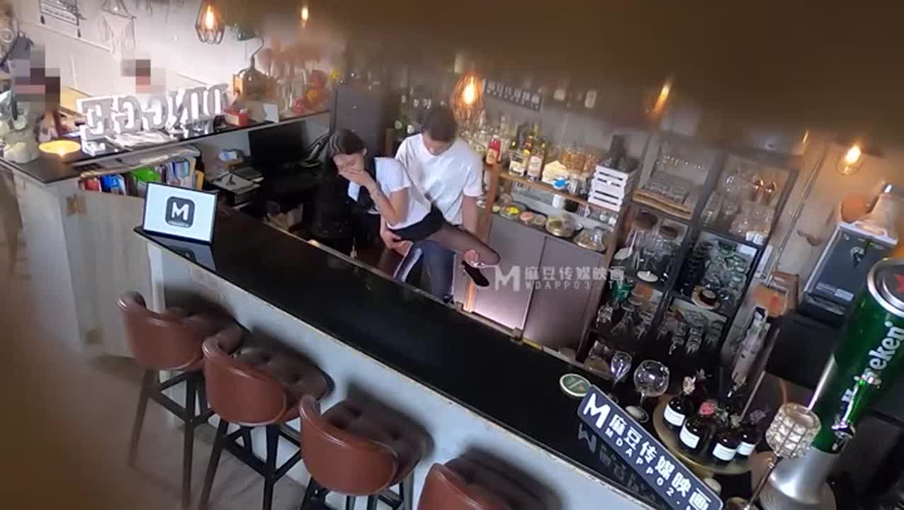 MDWP-0007 - หลิน เฉียนถง ภาพยนตร์สำหรับผู้ใหญ่ของจีน พนักงานเสิร์ฟสาวผิวขาวน่ารักถูกเจ้านายหื่นกามล่วงละเมิดทางเพศ เธอถูกคุกคามทางเพศจนถึงจุดสุดยอด ถูกบังคับให้ทำออรัลเซ็กซ์ เลียอวัยวะเพศ และถูกสอดใส่ในท่าหมา พวกเขามีเพศสัมพันธ์อย่างรุนแรงจนทั้งคู่ถึงจุดสุดยอด ภาพยนตร์สำหรับผู้ใหญ่ 18+ คลิปสำหรับผู้ใหญ่ คลิปหลุด INWPORN3.COM